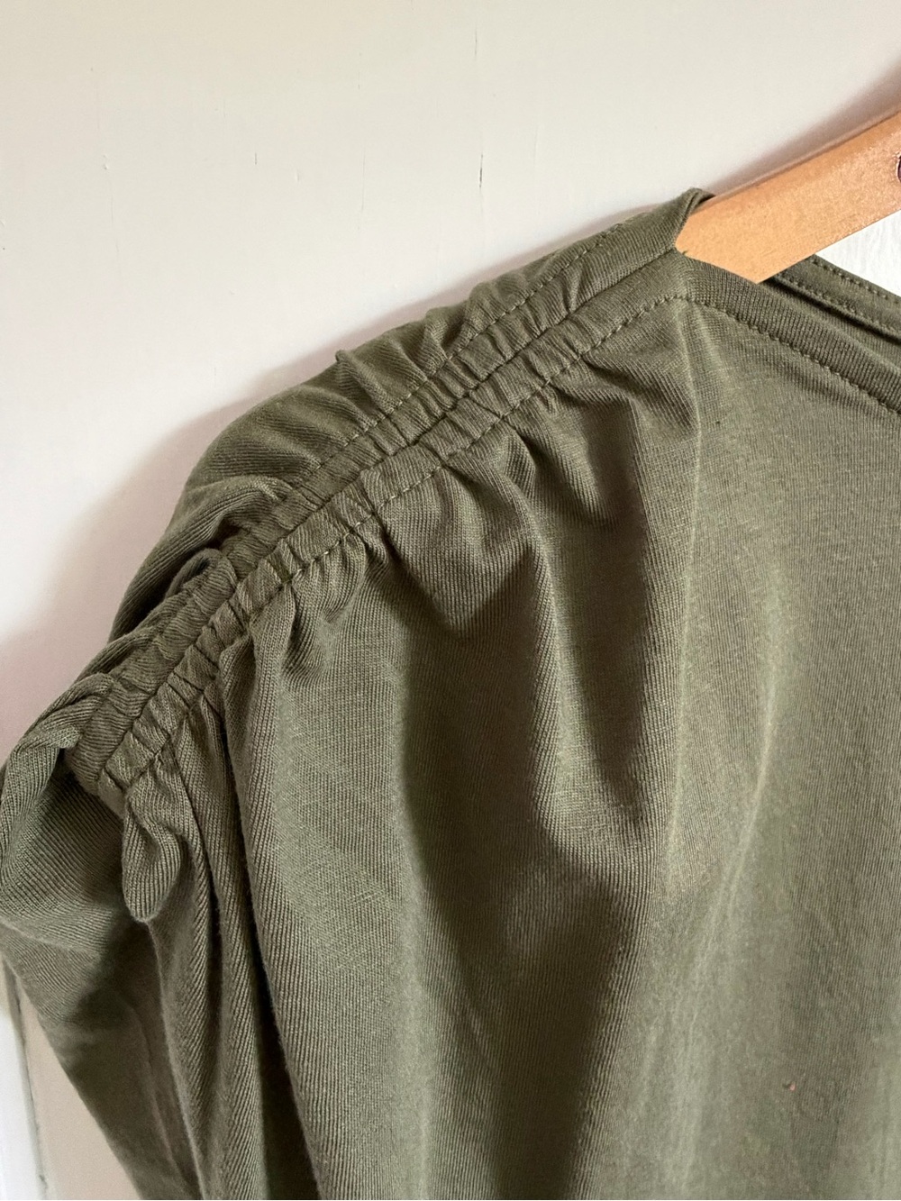 Nation LA, Anthropologie Rebecca Olive Ruched Sleeve Boat Neck Tank Top - Picture 3 of 7